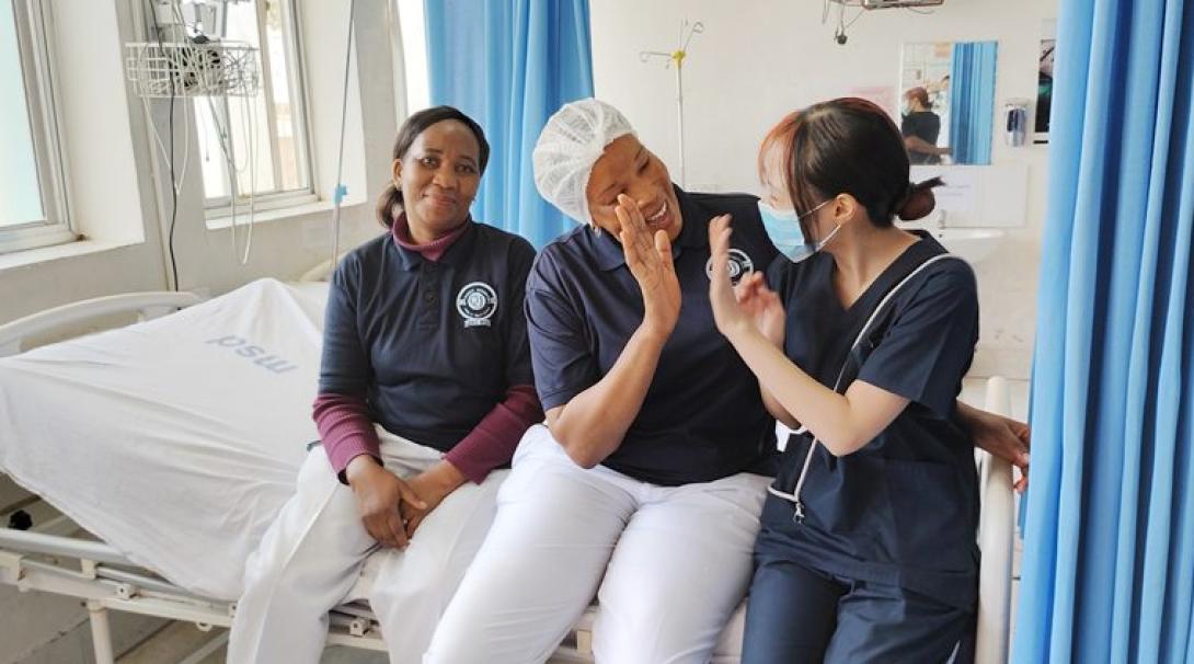 タンザニアで助産インターンとして活動中の日本人大学生インターン